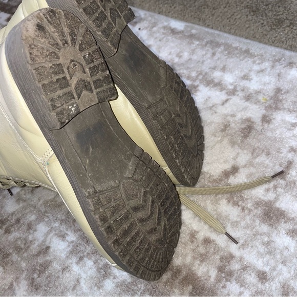 💋Bundle 4 items for $20. Add items💋 to a bundle - Picture 3 of 5